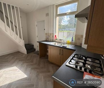 2 bedroom terraced house to rent - Photo 5