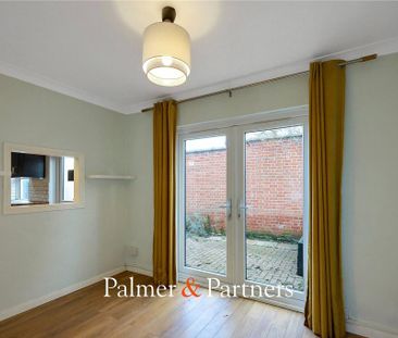 2 bedroom detached house to rent - Photo 3