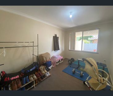 3A Crandon Street, Gosnells, WA 6110 - Photo 3