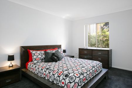 Unit 4/44 Loftus Street - Photo 2