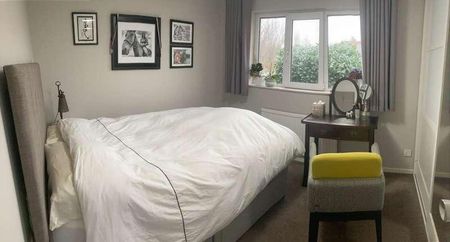 Oliver Gardens, London, E6 - Photo 5