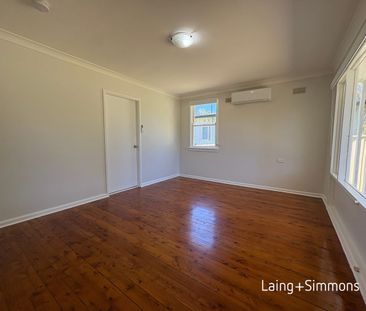 Freshly Renovated 3-Bedroom Home - Photo 2