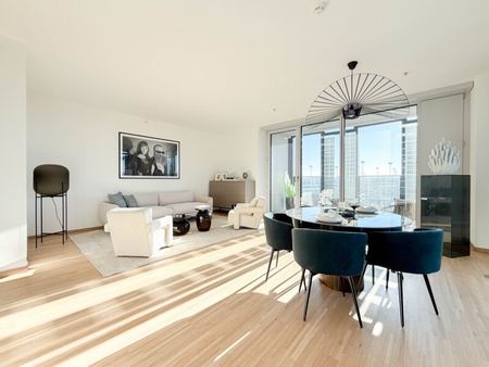 Zeitlose Wohnkultur mit umlaufender Loggia und weitreichendem Panorama - DC2 - Photo 4