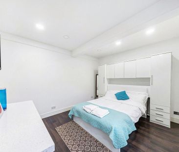 Studio to rent - Photo 2