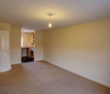 Bache House, Swindon, Wiltshire, SN25 - Photo 2