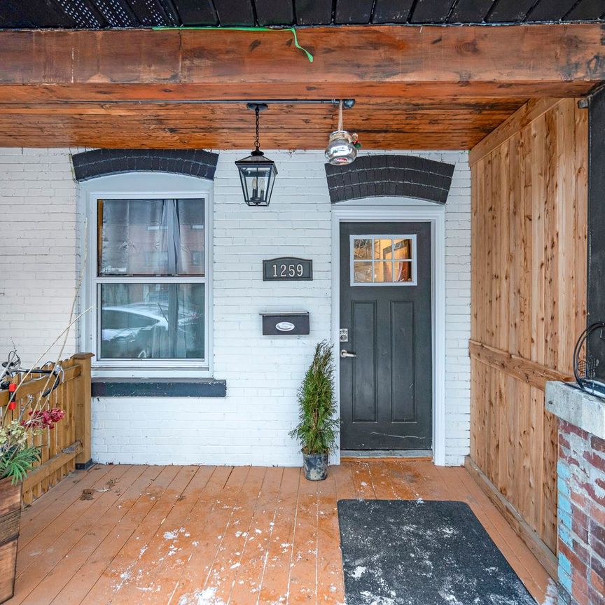 For Lease - 1259 Davenport Road Unit# Room, Toronto, Ontario - Photo 1