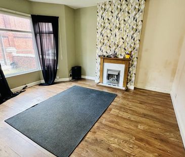 4 bedroom terraced house to rent - Photo 4