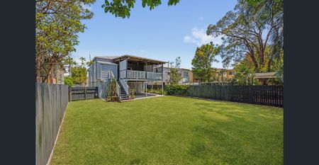 Beautifully Renovated 2-Bedroom Home with Entertaining Deck & Prime Inner-North Location - Photo 3