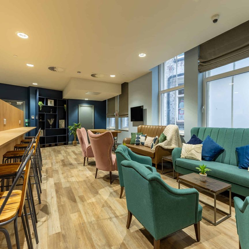 Gold Studio - Photo 1