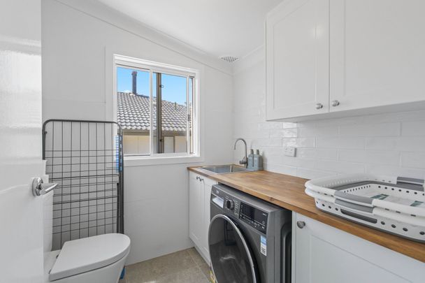 Elegant Family Home with Side Access & Large Garage in Peaceful Camden South - Photo 1