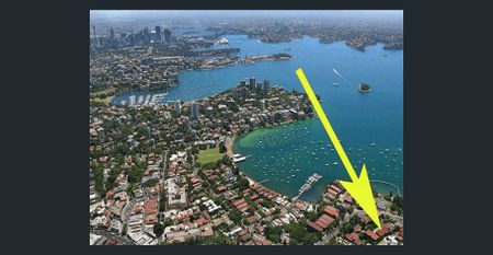 STUNNING TWO BEDROOM APARTMENT OPPOSITE REDLEAF BEACH WITH PARKING - Photo 4