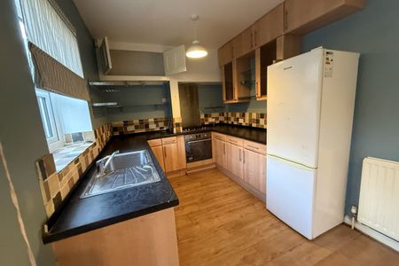 Scale Hill - Photo 4