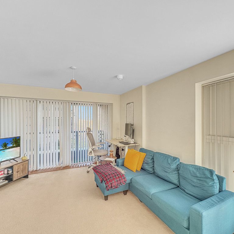 A first floor bright and modern one-bedroom apartment, with lift. Perfectly positioned for convenient living and ideal for professionals, particularly those working at Addenbrooke’s. - Photo 1