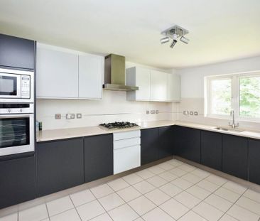 2 bedroom apartment to rent - Photo 6