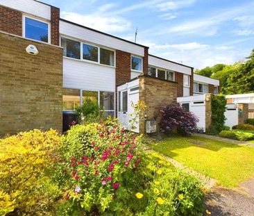 Bedroom House, Caterham Valley £, CR3 - Photo 6