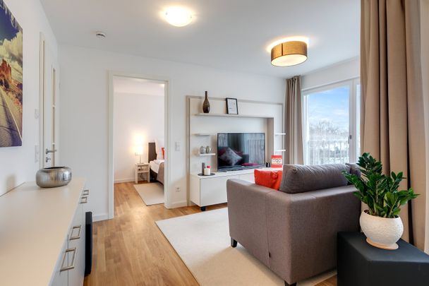 Fully furnished 2-room apartment for rent near subway - Photo 1