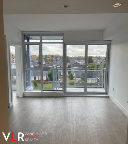 Condo in Vancouver East Side, BC - Photo 2