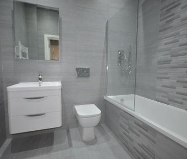 2 bedroom flat to rent - Photo 4