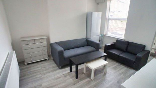 5 bedroom house share to rent - Photo 1