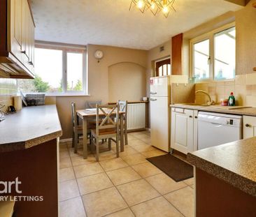 3 bedroom bungalow to rent - Photo 1