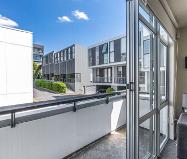 Spacious Terrace Home with Private Courtyard and Two Carparks - Photo 1