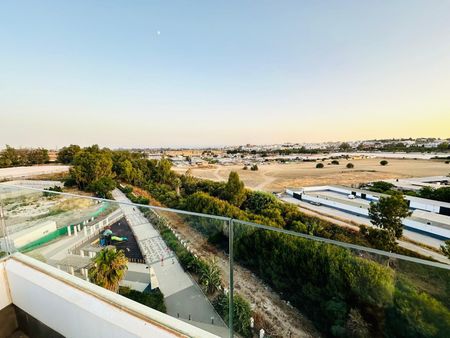 Ático de alquiler en Miguel Delibes-nva Andalu, 22, Rodeo Alto - Guadaiza - La Campana - Photo 4