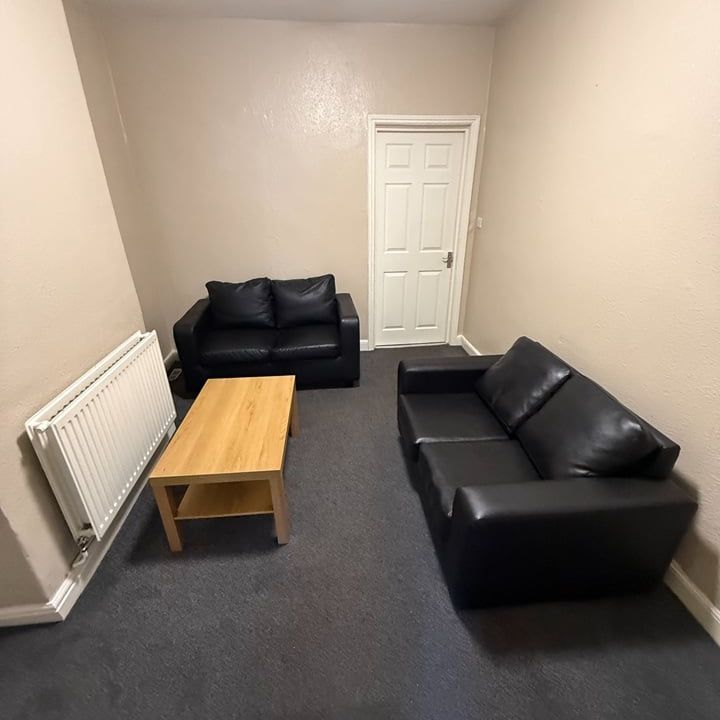 Room in a Shared House, Gloucester Road, BS7 - Photo 1