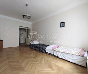 Pronájem bytu 2+kk 49 m², Lucemburská , Praha - Fotografie 3
