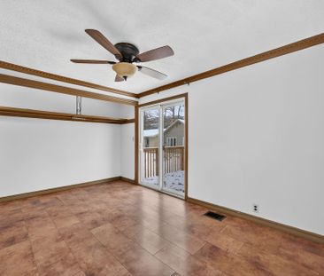 For Lease - 114 Burton Avenue, Barrie, Ontario - Photo 2