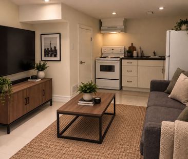 For Lease - 257 Franklin Avenue Unit# Lower, Toronto, Ontario - Photo 1