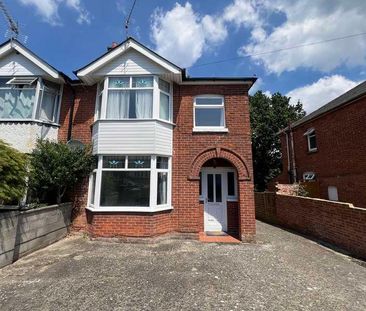 Sirdar Road, SO17 - Photo 3