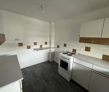 21 Regis Court, Hull - Photo 3