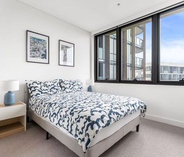 Stunning 3-Bedroom Apartment with Breathtaking Water Views in Rhodes - Photo 2