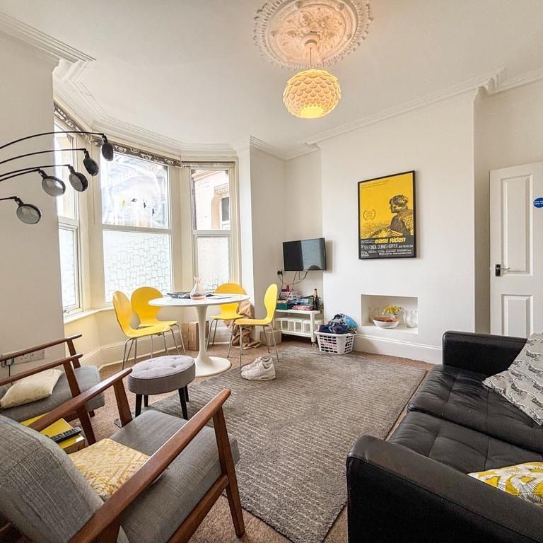 1 bedroom in a house share to rent - Photo 1