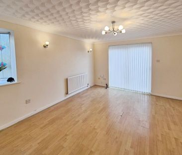 2 bedroom property to rent - Photo 1