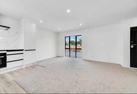 New Modern 3-Bedroom Townhouse w/ Internal Garage - Photo 2