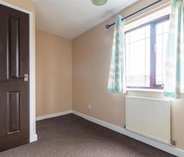 2 bedroom semi-detached house to rent - Photo 4