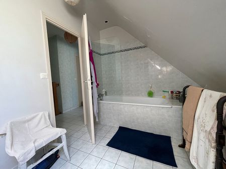 Location maison 6 pièces, 120.00m², Veuzain-sur-Loire - Photo 2