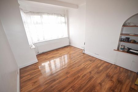 3 bedroom terraced house to rent - Photo 3