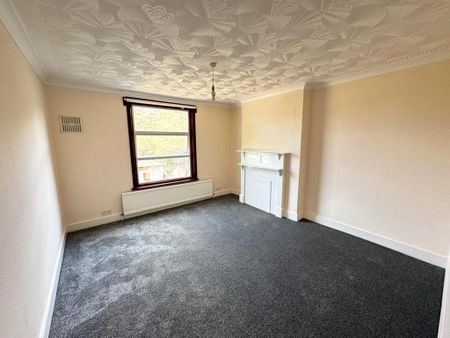 4 bedroom terraced house to rent - Photo 5