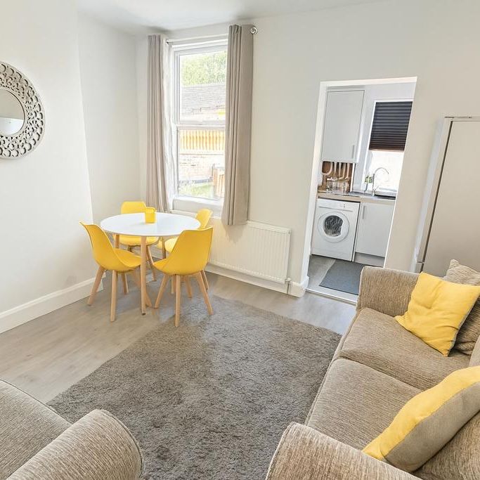 4 bedroom house to rent - Photo 1