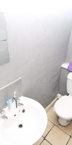 Room For Rent Wood Road, Pontypridd - Photo 4