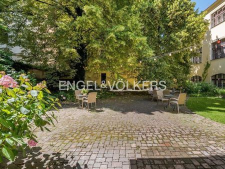 Pronájem bytu 2+kk 110 m2 - Fotografie 4