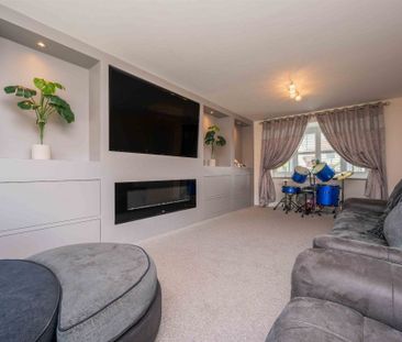 5 bedroom house - Photo 2