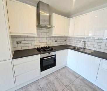 London Road, Bracknell, Berkshire, RG12 - Photo 1