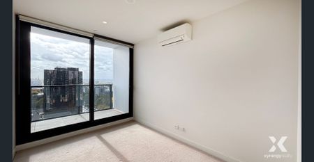 Stunning 2-Bedroom Designer Apartment at Royal Como for Rent! - Photo 4