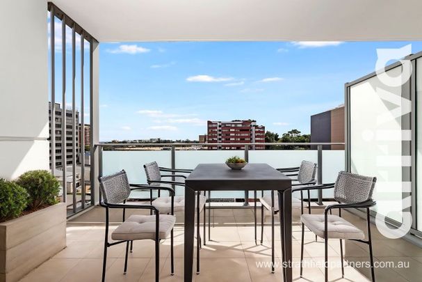 Arriva Strathfield | Huge Luxury 2 Bedroom Apartment - Photo 1