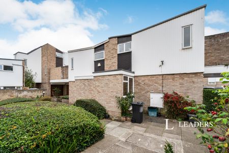 2 bedroom maisonette to rent Grenville Court - Photo 2