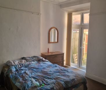 Room in a Shared House, Showell Green Lane, B11 - Photo 6