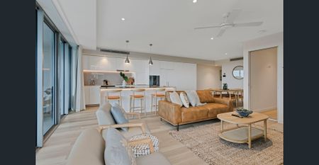 Beachside Bliss: Modern Fully Furnished Apartment Just Minutes from Bokarina Beach - Photo 2